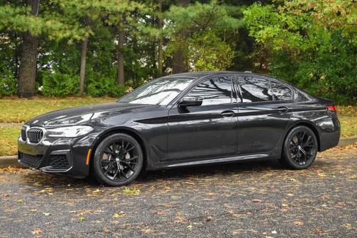 2021 BMW 530