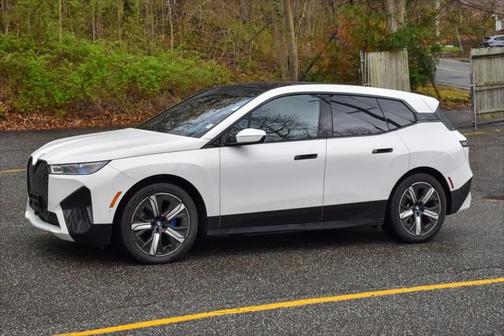 2022 BMW iX xDrive50