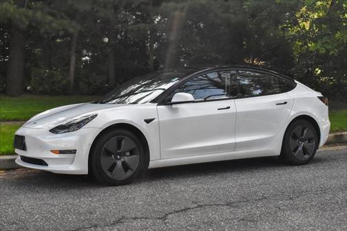 2022 Tesla Model 3 Long Range