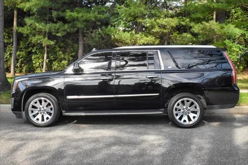 2019 Cadillac Escalade ESV Standard