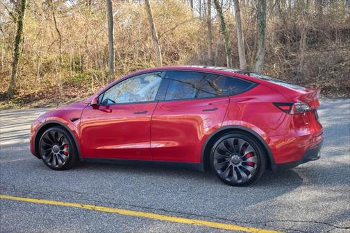 2022 Tesla Model Y Performance Dual Motor All-Wheel Drive