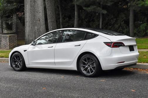 2023 Tesla Model 3 Standard Range