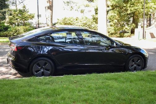 Solid Black 2022 Tesla Model 3 Standard Range