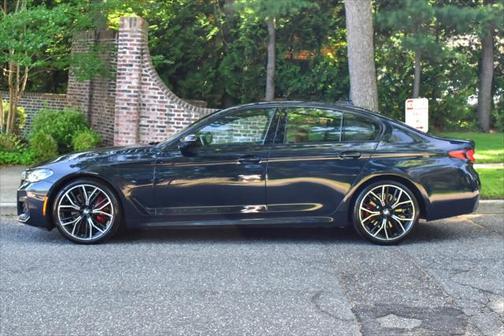 2022 BMW 530 i