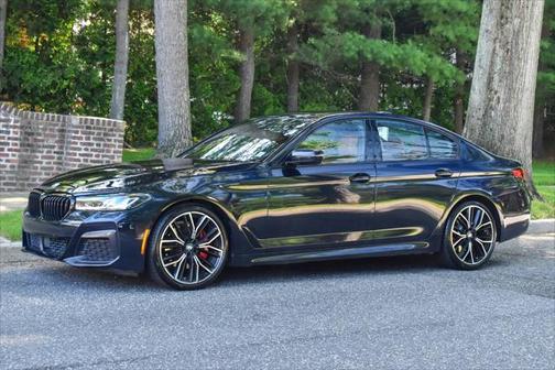 2022 BMW 530 i