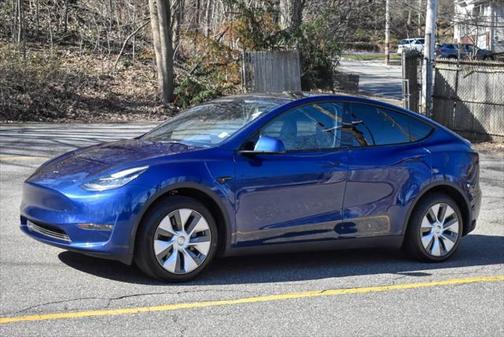 2023 Tesla Model Y Long Range Dual Motor All-Wheel Drive
