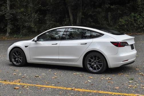 2023 Tesla Model 3 Standard Range