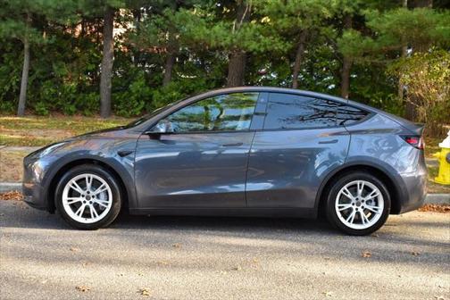 2021 Tesla Model Y Long Range Dual Motor All-Wheel Drive