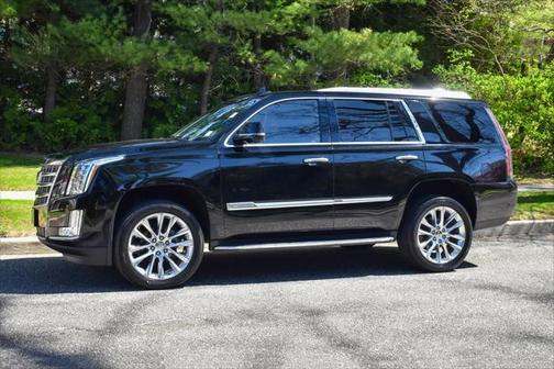 2019 Cadillac Escalade Luxury