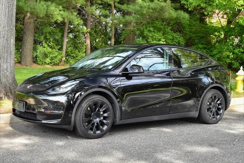2022 Tesla Model Y Long Range Dual Motor All-Wheel Drive