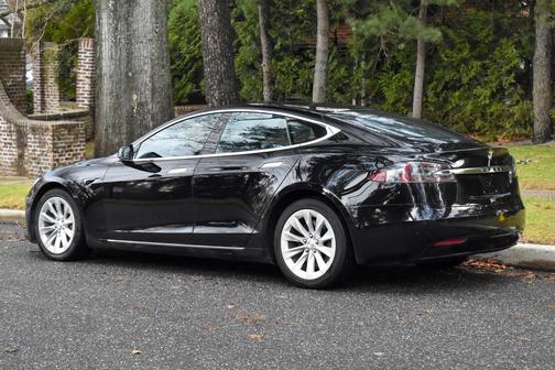 2018 Tesla Model S 75D