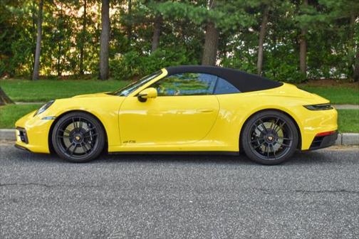 2023 Porsche 911 Carrera 4 GTS