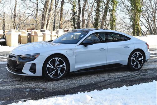 2022 Audi e-tron GT Premium Plus