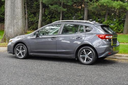 2019 Subaru Impreza 2.0i Premium
