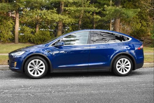 2018 Tesla Model X 75D
