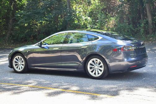 2018 Tesla Model S 75D
