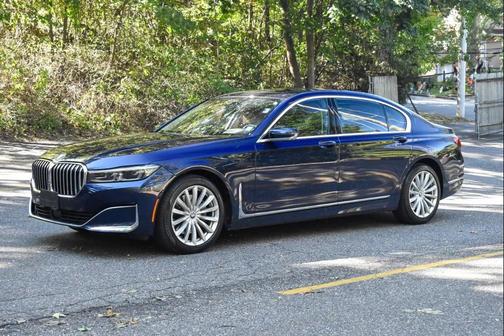 2021 BMW 740 xDrive