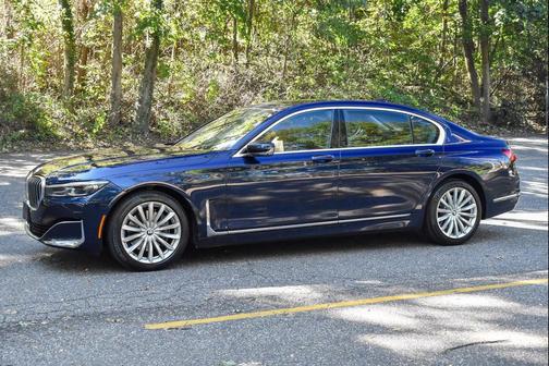 2021 BMW 740 xDrive