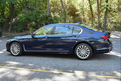 2021 BMW 740 xDrive