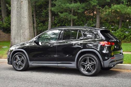 2021 Mercedes-Benz GLA 250 Base 4MATIC