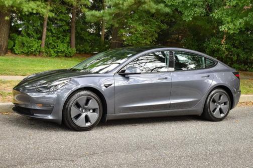 Grey 2022 Tesla Model 3 Long Range Dual Motor All-Wheel Drive