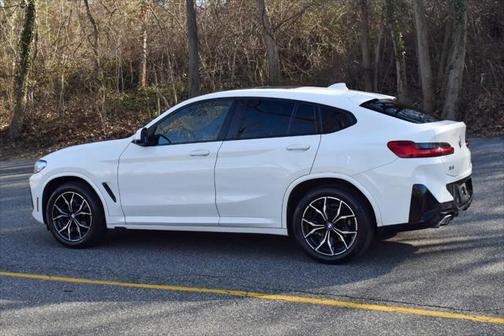 2022 BMW X4 xDrive30i