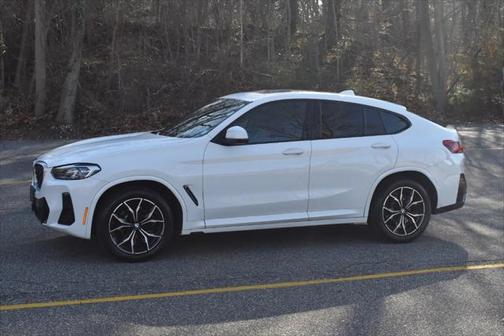 2022 BMW X4 xDrive30i