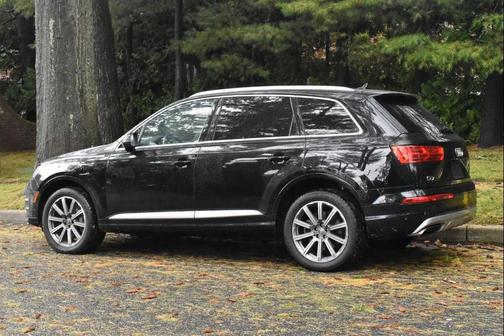 2019 Audi Q7 55 Premium Plus