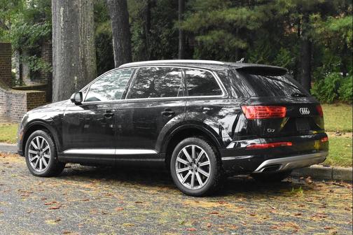 2019 Audi Q7 55 Premium Plus
