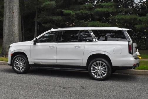 2022 Cadillac Escalade ESV Premium Luxury