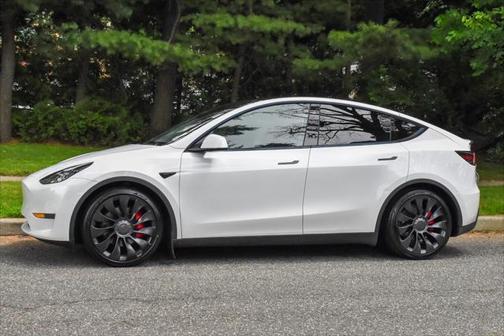 2022 Tesla Model Y Performance Dual Motor All-Wheel Drive