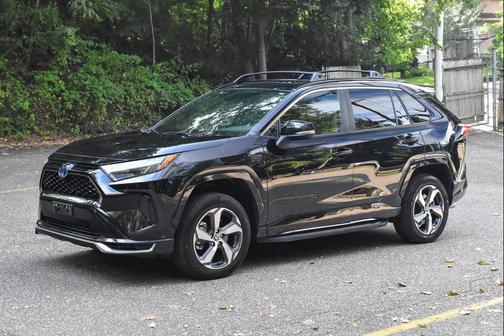 2023 Toyota RAV4 Prime SE