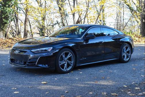 2023 Audi e-tron GT Premium Plus quattro