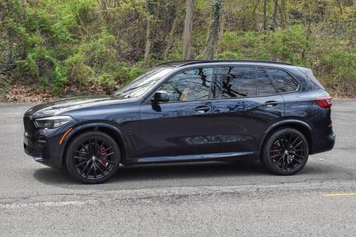 Carbon Black Metallic 2022 BMW X5 sDrive40i