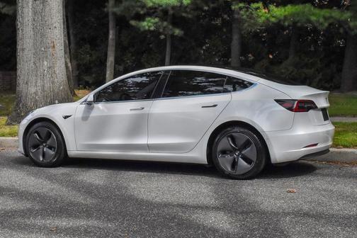 2020 Tesla Model 3 Standard Range Plus