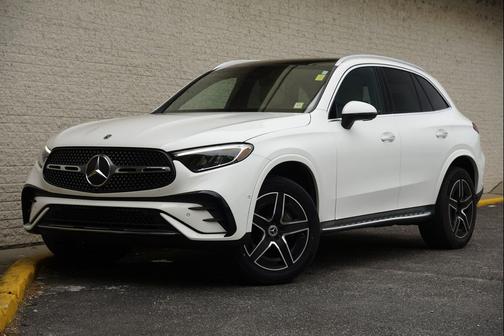 White 2023 Mercedes-Benz GLC 300 4MATIC