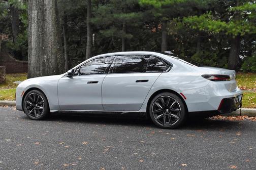 2024 BMW i7 xDrive60