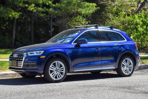 Navarra Blue Metallic 2020 Audi Q5 45 Premium Plus