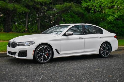 2021 BMW 540 540i