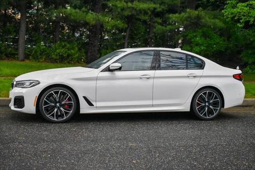 2021 BMW 540 540i