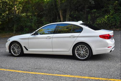 2020 BMW 530 
