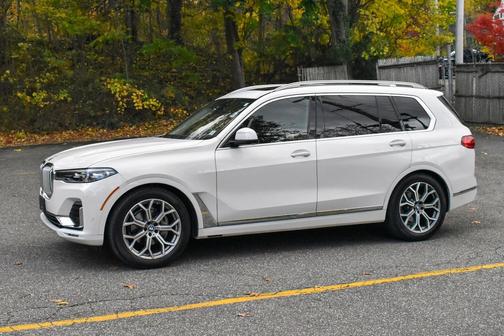 2021 BMW X7 xDrive40i