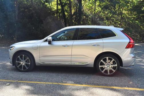 2018 Volvo XC60 Recharge Plug-In Hybrid T8 Inscription