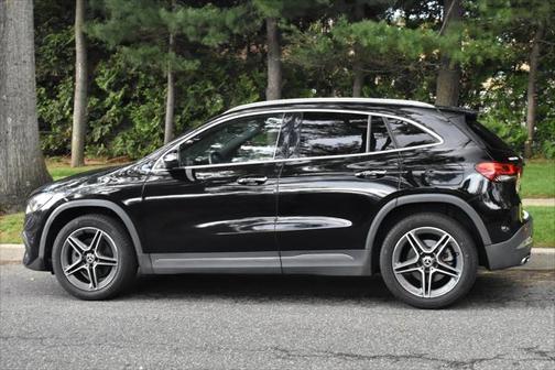 2021 Mercedes-Benz GLA 250 Base 4MATIC