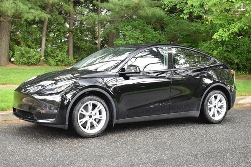 2023 Tesla Model Y Long Range Dual Motor All-Wheel Drive
