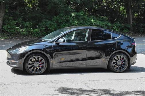 2022 Tesla Model Y Performance Dual Motor All-Wheel Drive