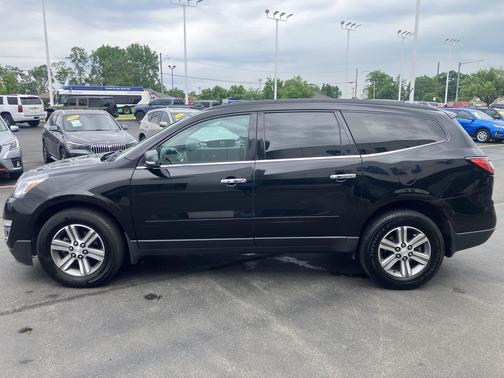Mosaic Black Metallic 2016 Chevrolet Traverse 2LT
