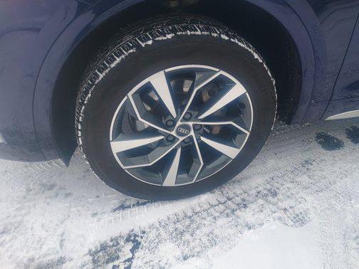 2023 Audi Q5 45 S line Premium Plus