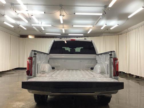 Avalanche 2024 Ford F-150 XLT