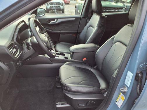 2026 Ford Escape Platinum